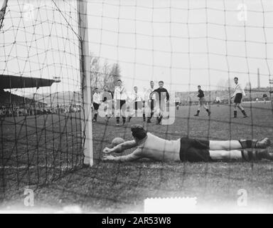 EBOH gegen Excelsior 0-0 Datum: 8. November 1953 Ort: Dordrecht Schlüsselwörter: Sport, Fußball-Institution Name: Excelsior Stockfoto