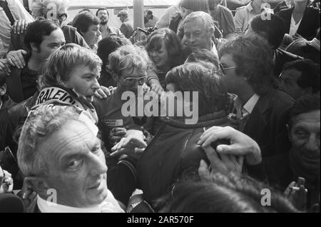 Radweltmeisterschaften 1979 in Valkenburg Herren Profis; Jan Raas am Ende, rechts Peter Post Anmerkung: Marginals Negativstreifen: NR. 25, 26: Jan Raas (mit Brille) am Ende, rechts Peter Post Datum: 26. August 1979 Ort: Limburger, Valkenburg Schlüsselwörter: Sport, Radsport persönlicher Name: Post, Peter, Raas, Jan Stockfoto