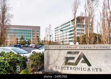 Dez 20, 2019 Redwood City/CA/USA - EA Headquarters in Silicon Valley; Electronic Arts Inc. (EA) ist ein amerikanisches Videospielunternehmen, das Second-larg Stockfoto