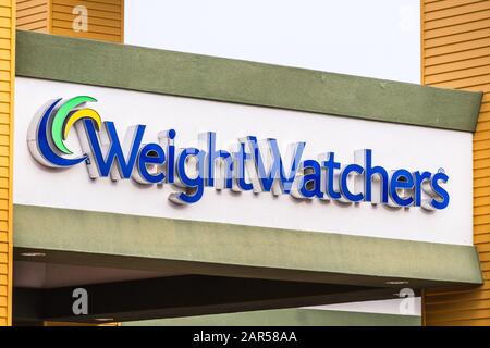 20. Dezember 2019 Sunnyvale/CA/USA - WeightWatchers Location in San Francisco Bay; WW International, ehemals Weight Watchers International, bietet pro an Stockfoto