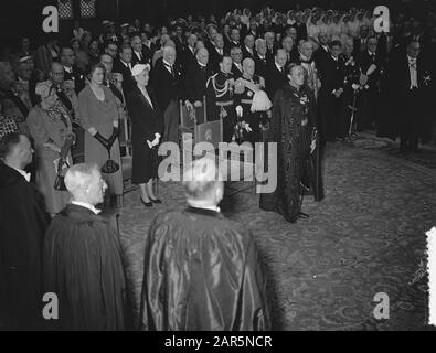 Prinz Bernhard Land Kommandeur des St. Jan Ridderzaal Datum: 26. Juni 1954 Schlagwörter: Fürsten Personenname: Bernhard, Name der Fürstinstitutsanstalt: Ridderzaal Stockfoto