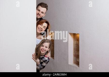 Trickreiche Familienaneks um die Ecke Stockfoto