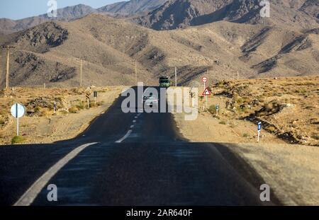 Straße in der Provinz Isfahan im Iran Stockfoto