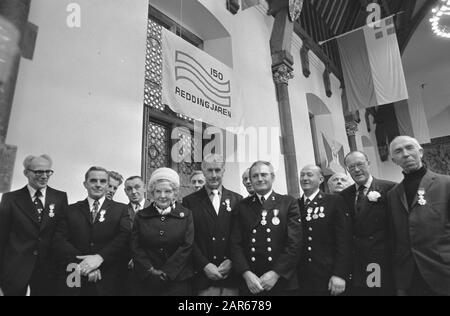 Königliches Paar an der Rezeption in Ridderzaal t.g.v. 150-Ja-Jubiläum KNZHRM und KZHMRS Datum: 14. November 1974 Stichwörter: Quittungen, Jubiläen Personenname: KZHMRS, Ridderzaal Stockfoto