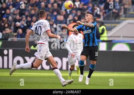 Mailand, Italien. Januar 2020. Lautaro Martinez vom FC Internazionale beim Serie-A-Spiel zwischen Inter Mailand und Cagliari im Stadio San Siro, Mailand, Italien am 26. Januar 2020. Foto von RemotePhotoPress. Kredit: UK Sports Pics Ltd/Alamy Live News Stockfoto