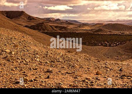 Berglandschaft in der Wüste bei Tan Tan, Marokko Stockfoto