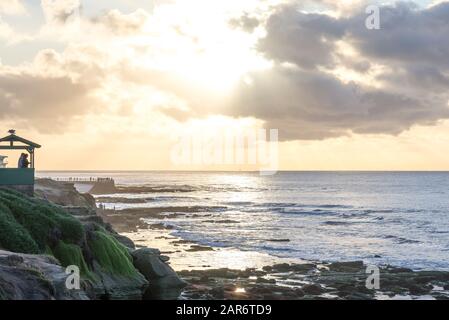 Sonnenuntergang an der Küste im Winter. La Jolla, Kalifornien, USA. Stockfoto