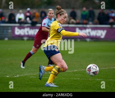 Dagenham, Großbritannien. Januar 2020. Borehamwood, ENGLAND - 27. JANUAR: Kim Little of Arsenal während Des Vierten Runden Matches Des Fa Cup Der Frauen zwischen West Ham United Women und Arsenal im Rush Green Stadium am 27. Januar 2020 in Dagenham, England7 Credit: Action Foto Sport/Alamy Live News Stockfoto