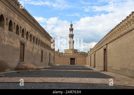 Die Moschee von Ahmad Ibn Tulun ist die älteste Moschee von Kairo, die sich im islamischen Raum, Ägypten, befindet. Stockfoto