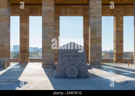 22. Januar 2020 ANKARA, Anİtkabir (wörtlich: "Grabmal des Türkischen") ist das Mausoleum von Mustafa Kemal Atatürk, dem Führer des türkischen Unabhängigkeitskrieges Stockfoto