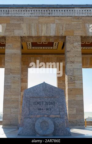 22. Januar 2020 ANKARA, Anİtkabir (wörtlich: "Grabmal des Türkischen") ist das Mausoleum von Mustafa Kemal Atatürk, dem Führer des türkischen Unabhängigkeitskrieges Stockfoto