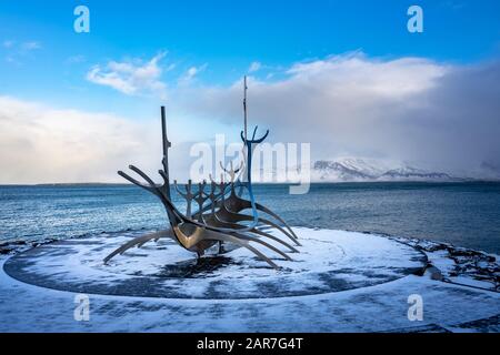 Sun voyager Metal wikinger-schiffsstatue in Reykjaik Island Stockfoto