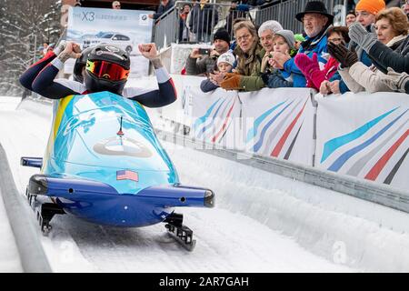 Koenigssee, Deutschland. Januar 2020. Koenigssee, Deutschland 25. Januar 2020: BMW IBSF Bob World Cup - Frauen 2-Mann-Bob - Koenigssee - 2020 Kaillie Humphries/Sylvia Hoffmann (CAN) Nutzung Worldwide Credit: Dpa/Alamy Live News Stockfoto