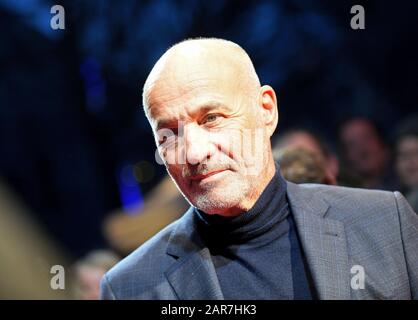 Essen, Deutschland. Januar 2020. Heiner Lauterbach, Schauspieler, kommt zur deutschen Erstaufführung des Films "Enkel für Einsteiger". Der Film wird am 6. Februar 2020 in die Kinos kommen. Kredit: Caroline Seidel / dpa / Alamy Live News Stockfoto