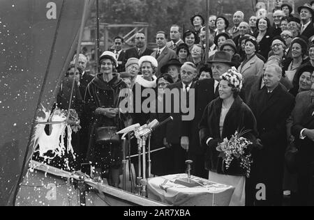 Prinzessin Beatrix, der Motorschlepper des Schwarzen Meeres auf den Werften von Jenk Smits, startete am 12. Oktober 1962 Schlüsselwörter: Werften, Motorschleppen Personname: Beatrix, Prinzessin, Jenk Smits Stockfoto