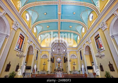 Innenansicht der Sankt-Lorenz-Kirche, erbaut Mitte des sechzehnten Jahrhunderts. Macau, China. Stockfoto