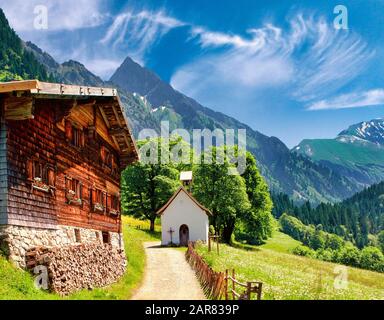 De - BAYERN: Gerstruben und Höfats Berg bei Oberstdorf Stockfoto