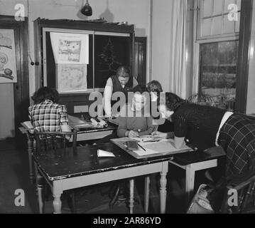 Gartenbauschule Huize te Lande Rijswijk Datum: 1. April 1946 Standort: Rijswijk, Zuid-Holland Stockfoto