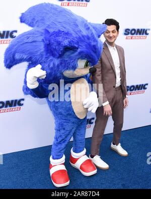 25. Januar 2020, Hollywood, CA, USA: Ben Schwartz. Familienveranstaltung "Sonic The Hedgehog" im Paramount Theatre. (Bild: © Billy Bennight/ZUMA Wire) Stockfoto