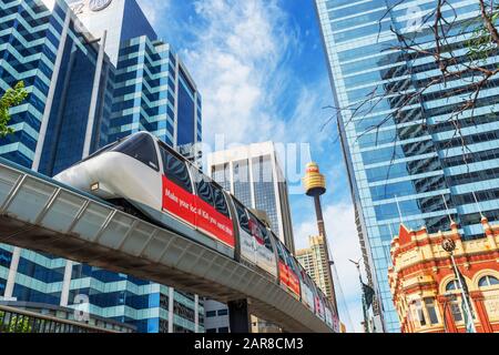 Monorail durch Stadt, Sydney, New South Wales, Australien, Stockfoto