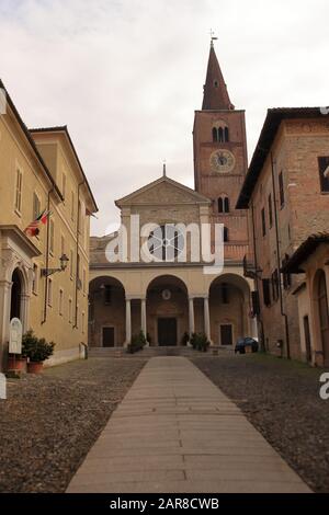 Acqui Terme Citiscape, berühmter italienischer Kurort Stockfoto