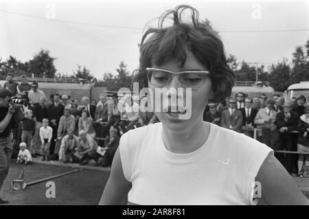 Niederländische Leichtathletik-Meisterschaften Groningen 1968 Sport, Leichtathletik, Porträts, Groningen (prov.), Groningen (Stadt) Datum: 4. August 1968 Ort: Groningen (prov.), Groningen (Stadt) Schlagwörter: Leichtathletik, Porträts, Sport Stockfoto