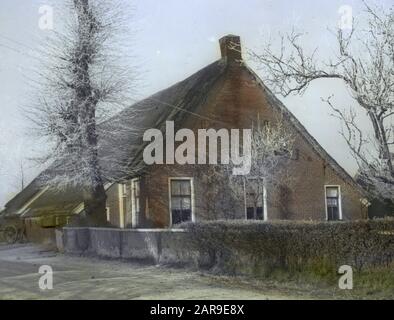 Alte landwirtschaftliche Gebäude, Wohnungen, altes Bauernhaus, Zeyen Datum: Undatierter Ort: Zeyen Schlüsselwörter: Alte landwirtschaftliche Gebäude, Wohnungen persönlicher Name: Alter drentse Bauernhof Stockfoto
