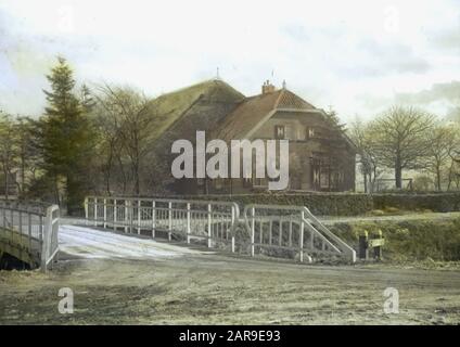 Moderne landwirtschaftliche Gebäude, Wohnungen, alte Wohnungen Datum: Undatierte Lage: Vries Schlüsselwörter: Moderne landwirtschaftliche Gebäude, Wohnungen persönlicher Name: Oudveen Stockfoto