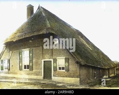 Alte landwirtschaftliche Gebäude, Wohnungen Datum: Undatierter Standort: Gelderland, Vorderer Stichwörter: Alte landwirtschaftliche Gebäude, Wohnungen Stockfoto