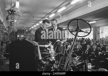 Seine Königliche Hoheit Fürst Bernhard, Citroen Gebäude eröffnet Datum: 10. September 1962 Schlüsselwörter: Gebäude Personenname: Bernhard, Fürst Stockfoto