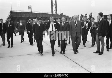 Seine Königliche Hoheit Fürst Bernhard, Citroen Gebäude eröffnet Datum: 10. September 1962 Schlüsselwörter: Gebäude Personenname: Bernhard, Fürst Stockfoto