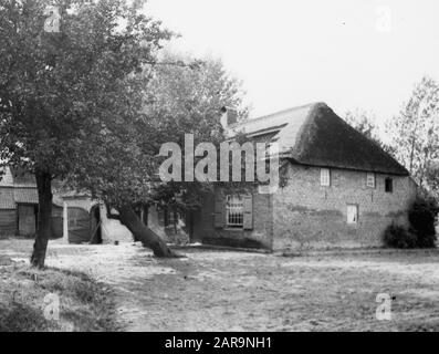 Alte landwirtschaftliche Gebäude, Häuser, Bauernhaus Datum: Undatierte Lage: Esbeek Schlüsselwörter: Alte landwirtschaftliche Gebäude, Wohnungen Personenname: Bragantse boerderij Stockfoto