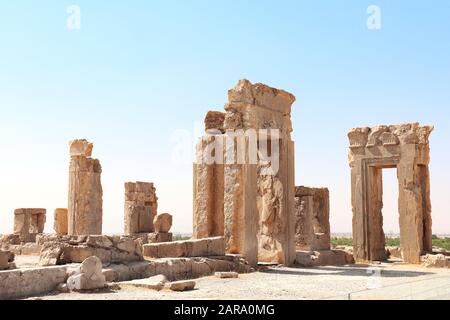 Ruinen des Tachara-Palastes, erbaut von Darius dem Großen, Persepolis, Iran. UNESCO-Weltkulturerbe Stockfoto