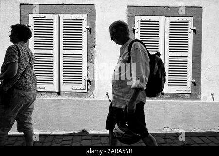 Fenster und Menschen Silhouette, Colmar, Haut Rhin, Grand EST, Frankreich, Europa Stockfoto