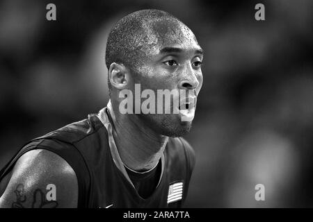 Peking, China. Januar 2020. Hubschrauberabsturz: Kobe BRYANT ist tot. Archivfoto: Kobe BRYANT, USA, Action, Spanien - USA - ESP - USA 82: 119, 82-19, Basketball-Vorrunde Gruppe B Gruppe B der Männer, - Olympische Spiele 2008 in Peking Peking Peking Peking China 16.08.2008; Olympischen Sommerspiele 2008 in Peking vom 08.08. Bis 24.08.2008 in Peking/Volksrepublik China; Weltweite Nutzung Credit: Dpa / Alamy Live News Stockfoto