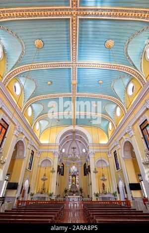 Innenansicht der Sankt-Lorenz-Kirche, erbaut Mitte des sechzehnten Jahrhunderts. Macau, China. Stockfoto