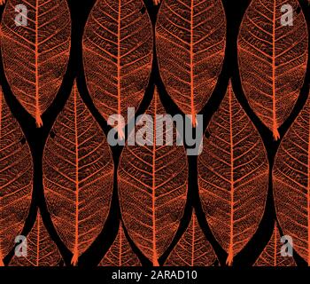 Nahtloses Muster mit roten Herbstblättern auf schwarzem Hintergrund. Stock Vektor