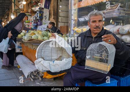 Kerman, Iran. Nov. 2017. Der Basar in der Stadt Kerman im Iran, der am 29. November 2017 aufgenommen wurde. Weltweite Nutzung Credit: Dpa / Alamy Live News Stockfoto