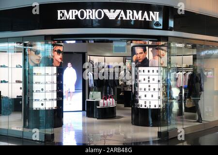 giorgio armani group
