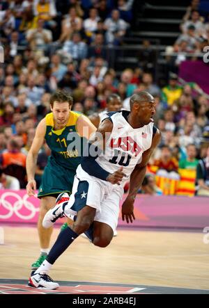 Datei: 27. Januar 2020. London, Großbritannien. August 2012. US-Basketballstar Kobe Bryant tritt im Viertelfinale des Basketballturniers bei den Olympischen Spielen 2012 in London für das Team USA gegen Australien an. Bryant zusammen mit seiner 13-jährigen Tochter Gianna wurde am Sonntag, 26. Januar 2019 bei einem Hubschrauberabsturz in Calabasas, Kalifornien, getötet Credit: Adam Stoltman/Alamy Live News Stockfoto