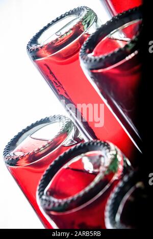 Flaschen für die Champagnerproduktion Stockfoto