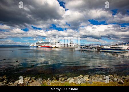 Antarktisfahrt Liner Docking in Ushuaia, Patagonien, Argentinien Stockfoto