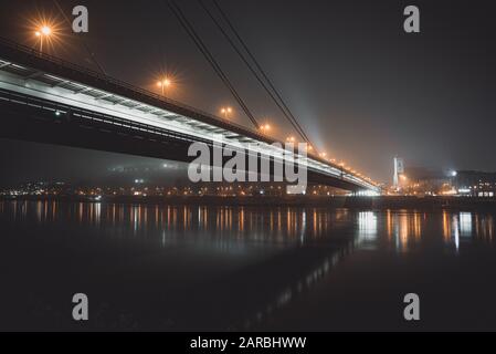 Die UFO-Brücke, Bratislava, Slowakei Stockfoto