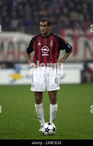 Mailand Italien, 23. November 2002, Stadion "G.MEAZZA SAN SIRO", Campionato di Calcio Seria A 2002/2003, AC Mailand - FC Inter: Rivaldo während des Spiels Stockfoto