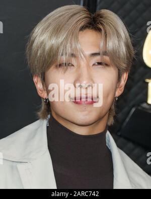 Los ANGELES, KALIFORNIEN, USA - 26. JANUAR: Jimin of BTS kommt bei den 62. GRAMMY Awards am 26. Januar 2020 im Staples Center in Los Angeles, Kalifornien, USA, an. (Foto von Xavier Collin/Image Press Agency) Stockfoto