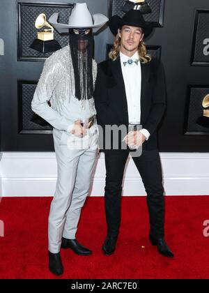 Los ANGELES, KALIFORNIEN, USA - 26. JANUAR: Orville Peck und Diplo kommen zu den 62. GRAMMY Awards im Staples Center am 26. Januar 2020 in Los Angeles, Kalifornien, USA. (Foto von Xavier Collin/Image Press Agency) Stockfoto