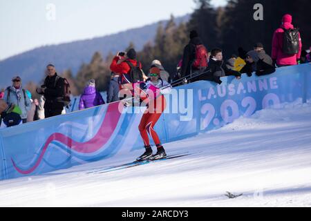 James Slimon vom Team GB (17) beim Cross-Country Skiing Männer 10 km klassisch während der Jugendolympiade in Lausanne 2020 am 21. Januar 2020. Stockfoto