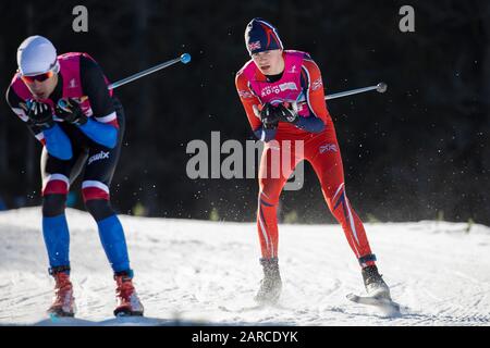 James Slimon vom Team GB (17) beim Cross-Country Skiing Männer 10 km klassisch während der Jugendolympiade in Lausanne 2020 am 21. Januar 2020. Stockfoto