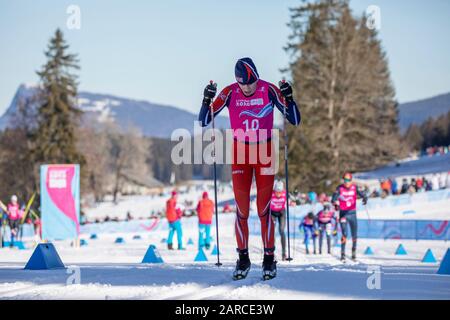 James Slimon vom Team GB (17) beim Cross-Country Skiing Männer 10 km klassisch während der Jugendolympiade in Lausanne 2020 am 21. Januar 2020. Stockfoto