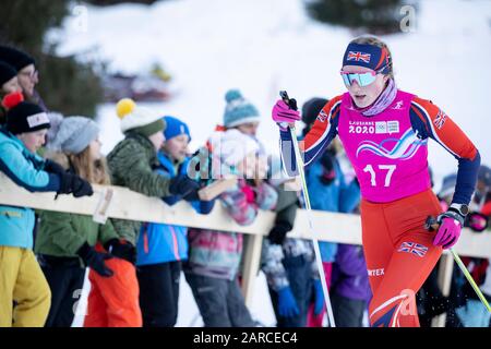 Molly Jefferies (16) von Team GB im Cross-Country Skiing Damen 5 km Classic während der Jugend-Olympioniken von Lausanne 2020 am 21. Januar 2020. Stockfoto